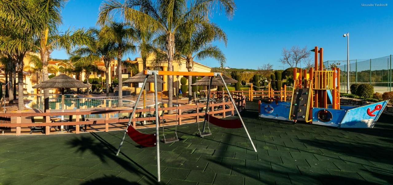 Luzbay Pool Apartments Exteriér fotografie